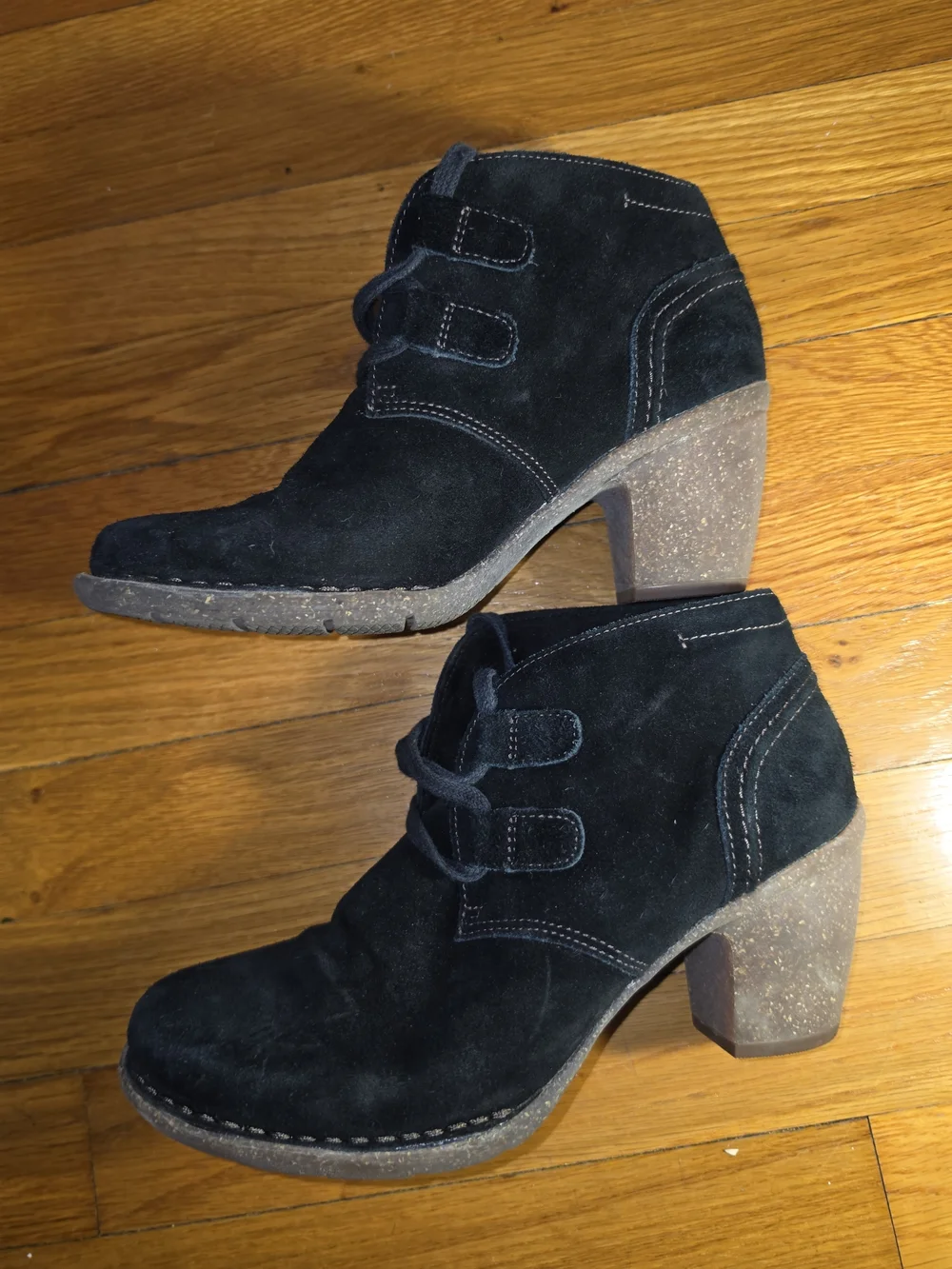 Clarks Artisan Black Suede Ankle Boots 7.5 M